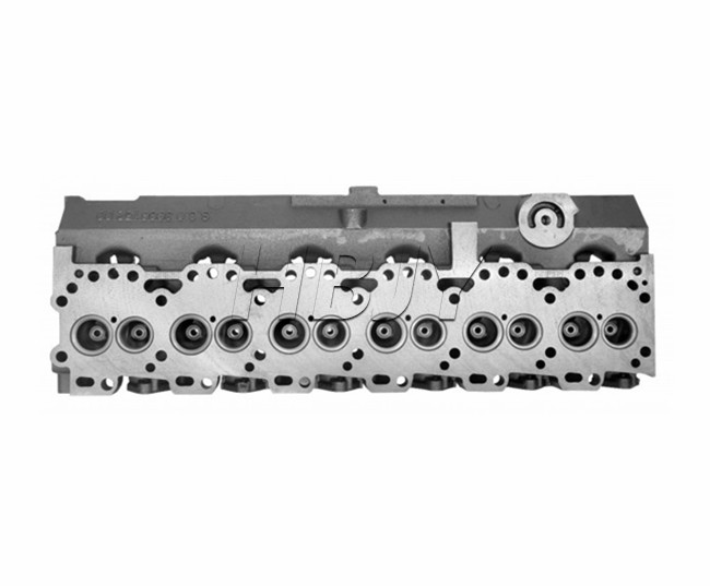 Cummins 6CT Cylinder Head